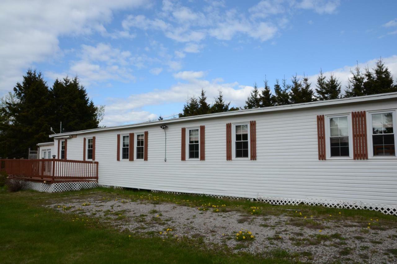 Parkside Cottages & Suites Stanhope Exterior photo