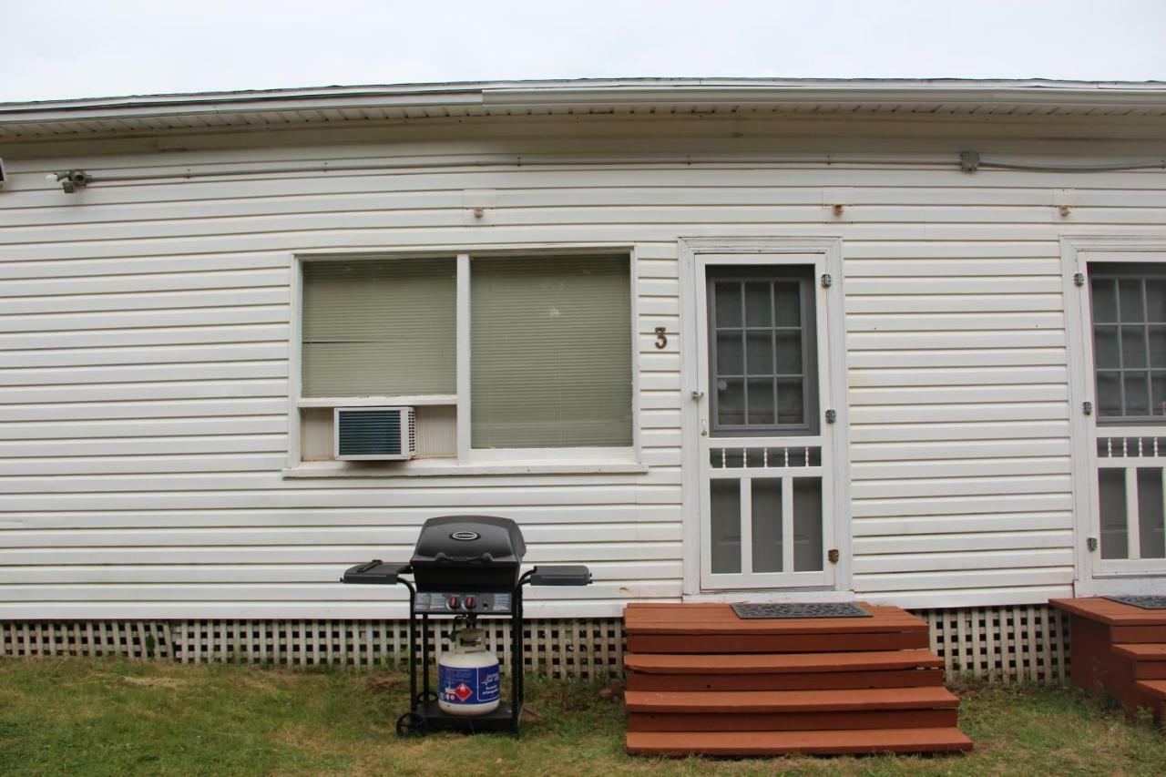 Parkside Cottages & Suites Stanhope Exterior photo